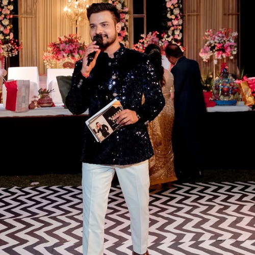 Vihaan Chaudhary male anchor in delhi