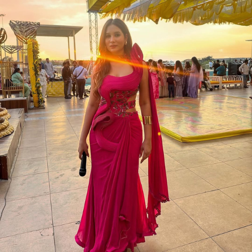 Emcee Akira in indore