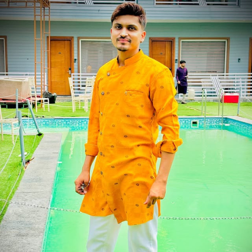 Tushar Bansal male anchor in ghaziabad