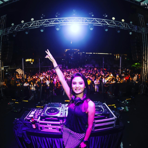 female DJ Ruby in alwar