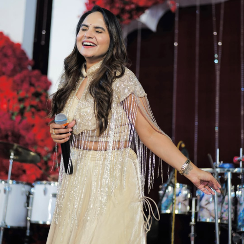Jaimini Limbachiya female singers in Morbi