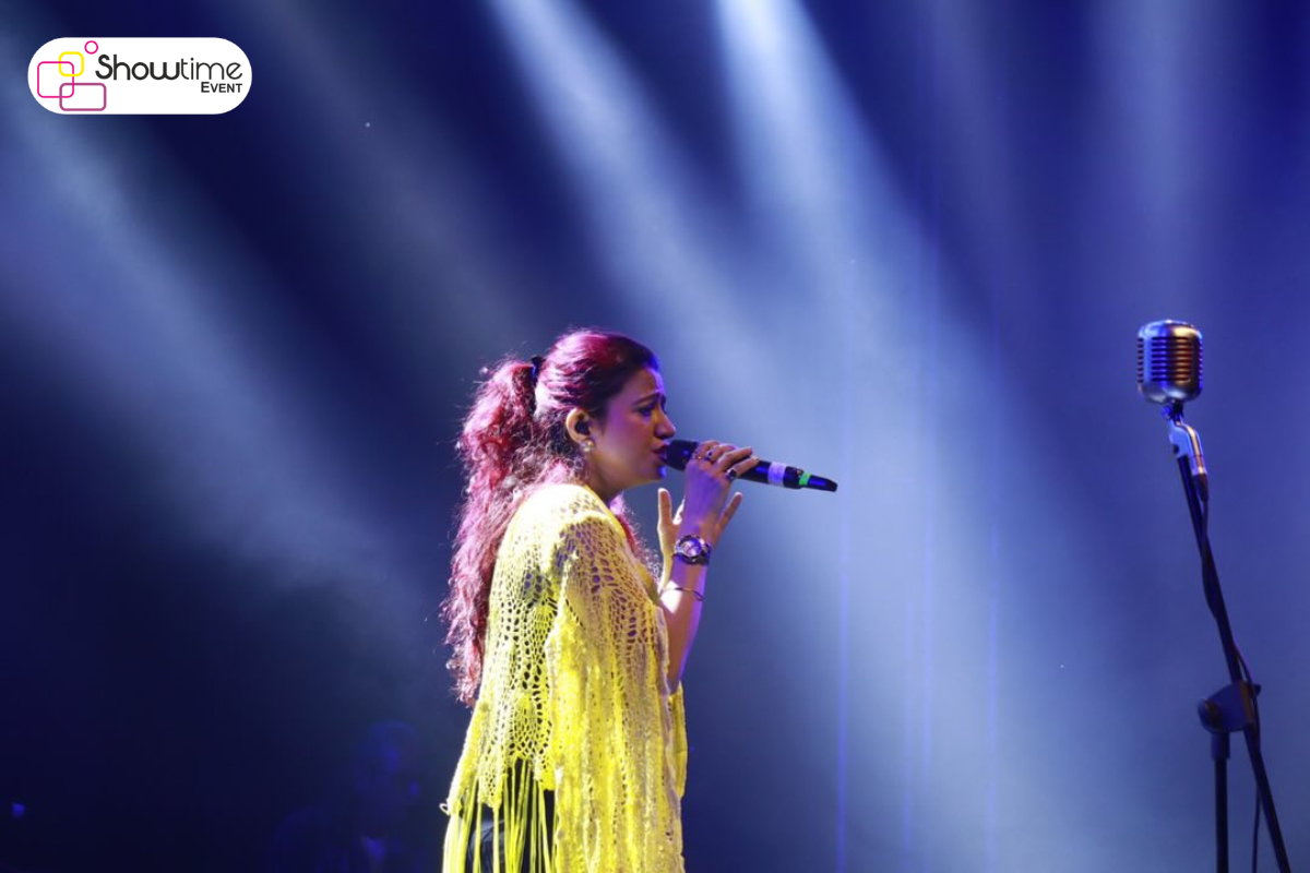 Live Singer in Nashik