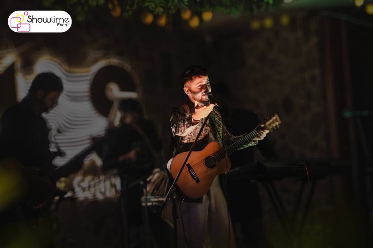 Live Singer in Rishikesh