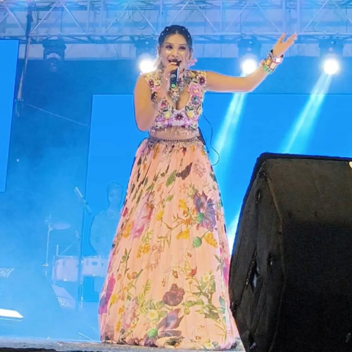 Rakshanda Bambhole female live singer in latur