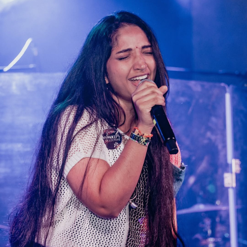 Soujanya Bhagavatula female live singer in Visakhapatnam