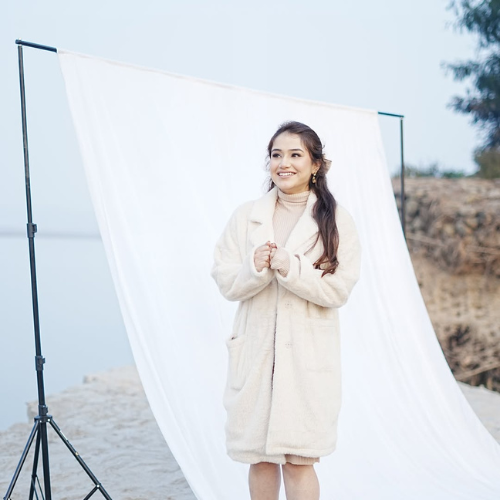 Tanishq Kaur female live singer in Ludhiana