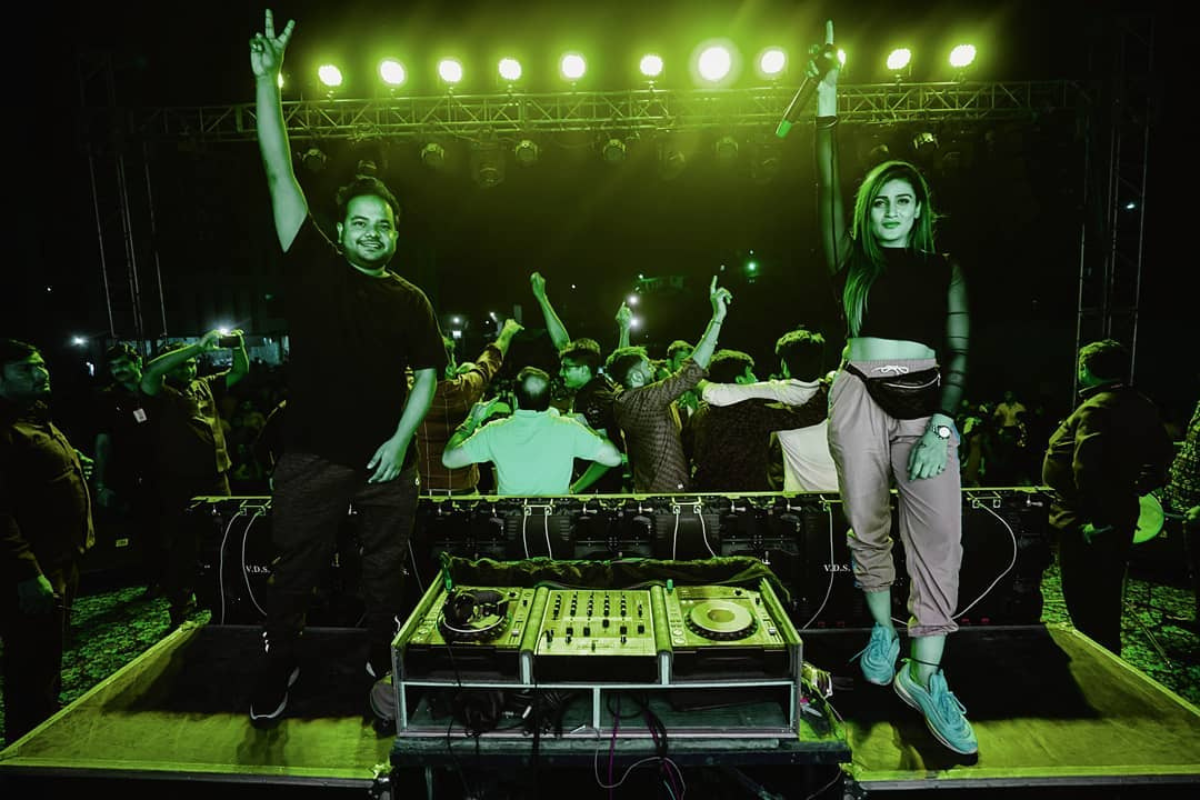 dj artist in Noida