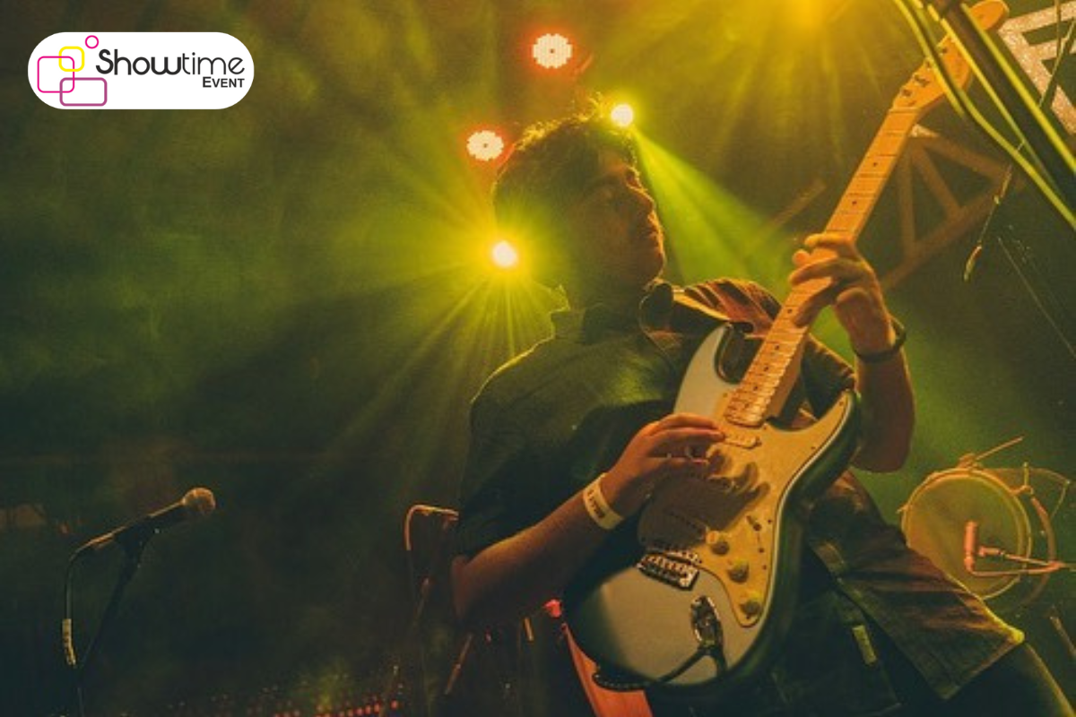 Guitar Players in Jaipur