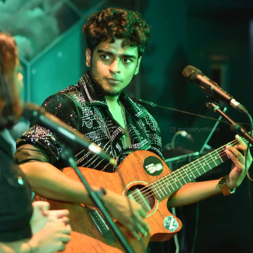 Varun Guitar Players in Chennai